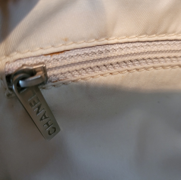 **HOST PICK ** Authentic Chanel Travel Line Handbag in Beige - Picture 15 of 16